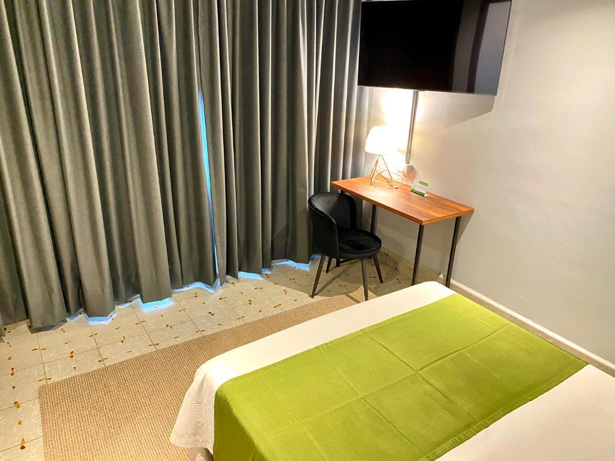 Hotel El Pedregal Matehuala Εξωτερικό φωτογραφία